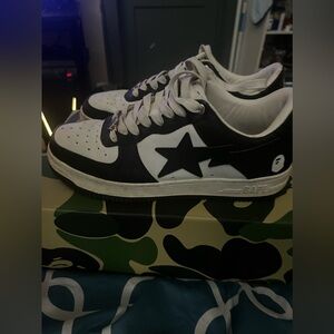 Bapestas with box and email receipt from flight club